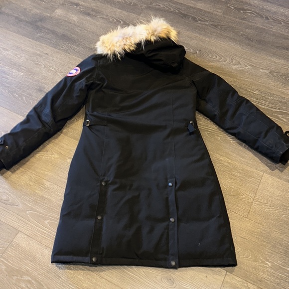 Canada Goose Montebello Down Parka, XS - Picture 9 of 9